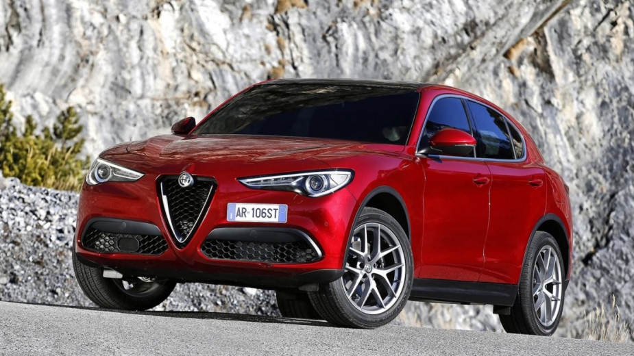 2017 Alfa_Romeo_Stelvio