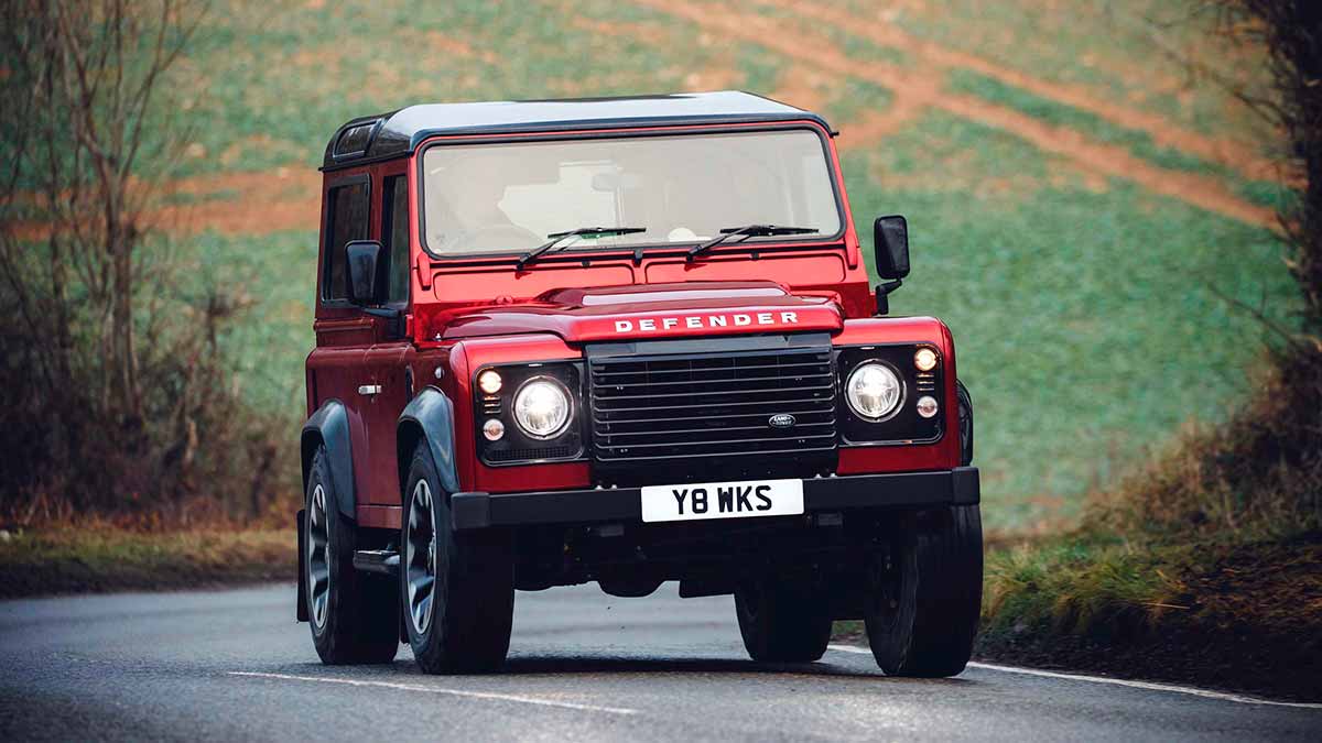 LR Classic_Defender_WorksV8_170118_05_1200