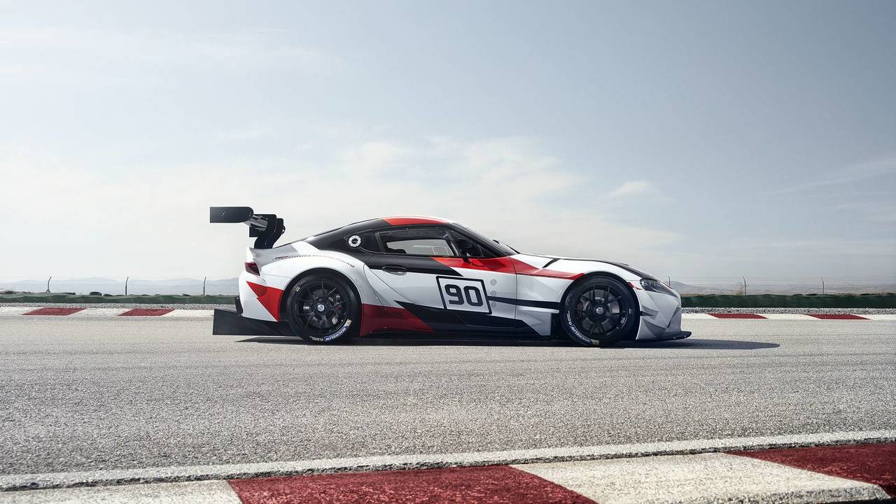 Toyota_gr_supra_racing