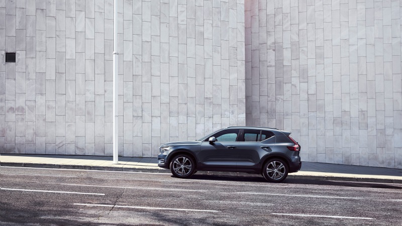 New Volvo_XC40_800