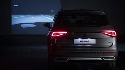 300 LEDS_behind_the_lights_of_your_car_013_HQ