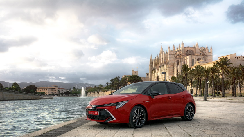 Toyota-Corolla-840