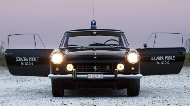 ferrari-policia-640