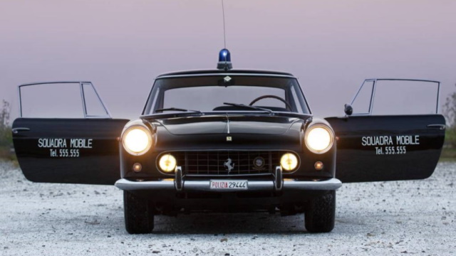 ferrari-policia-640