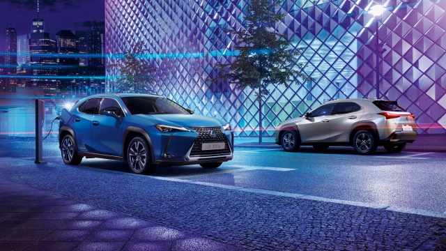 Lexus-uxev-1-640
