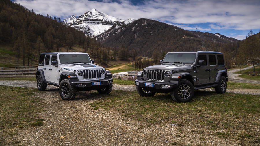 Jeep-Wrangler-dupla-abertura-900