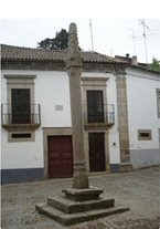 Arg. - Pelourinho de V. Cova de Alva