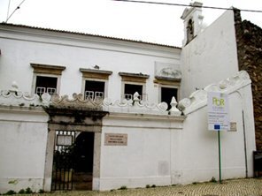 Setúbal - Casa do Corpo Santo