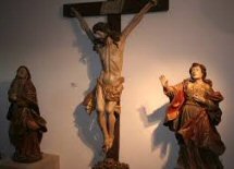 Vinhais-Museu Arte Sacra-Cristos