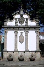 Viseu - Fonte das Três Bicas